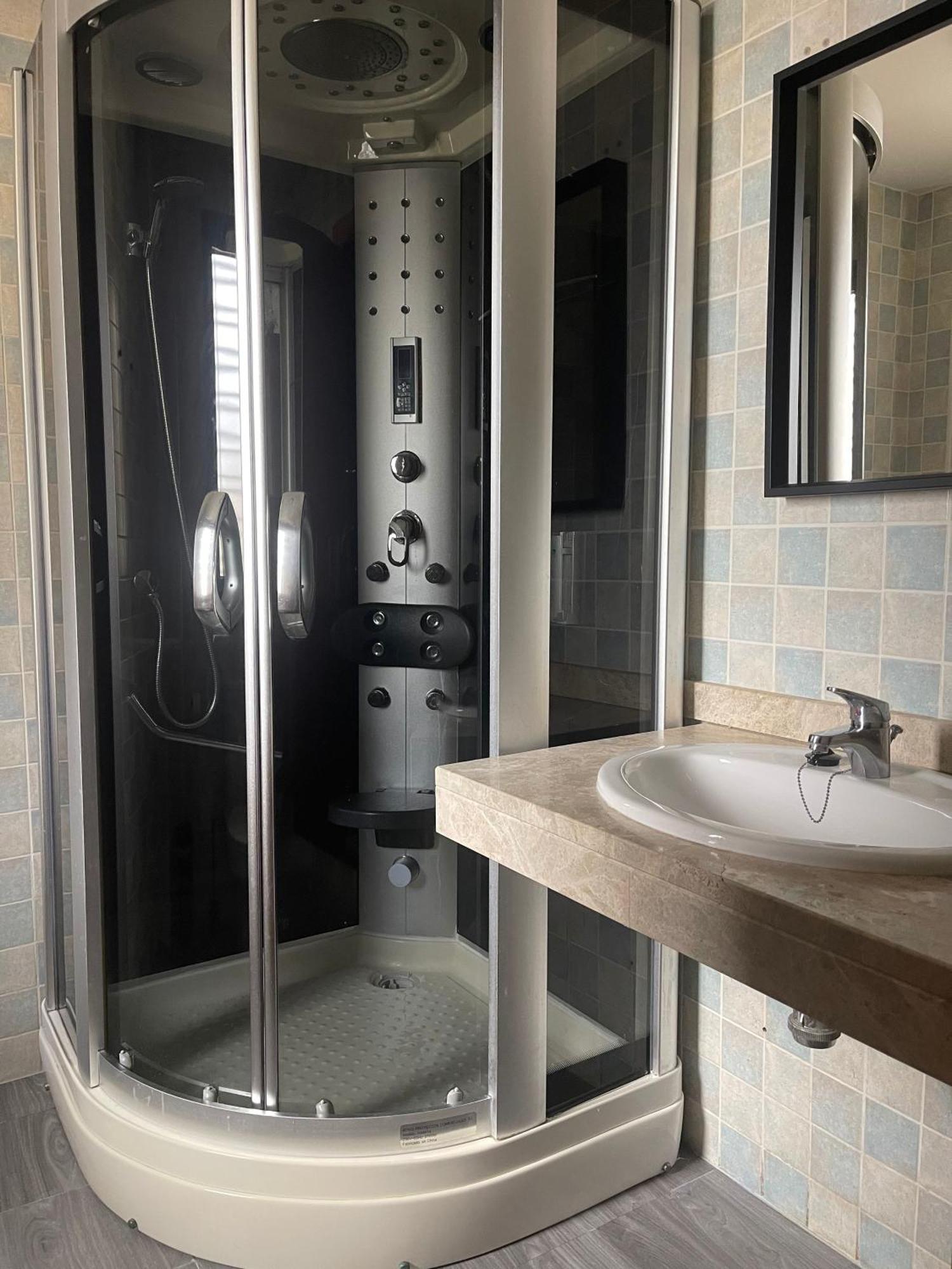 Stelarium-Suite Con Bano Privado En Casa Compartida-Uebica2 Майрена-дель-Альхарафе Экстерьер фото